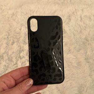 Black loopy case for iPhone xr